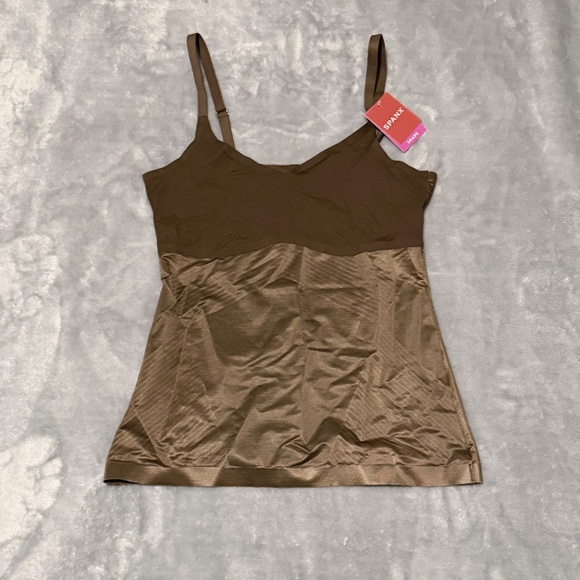 SPANXshape™ Invisible Cami - Picture 2 of 5